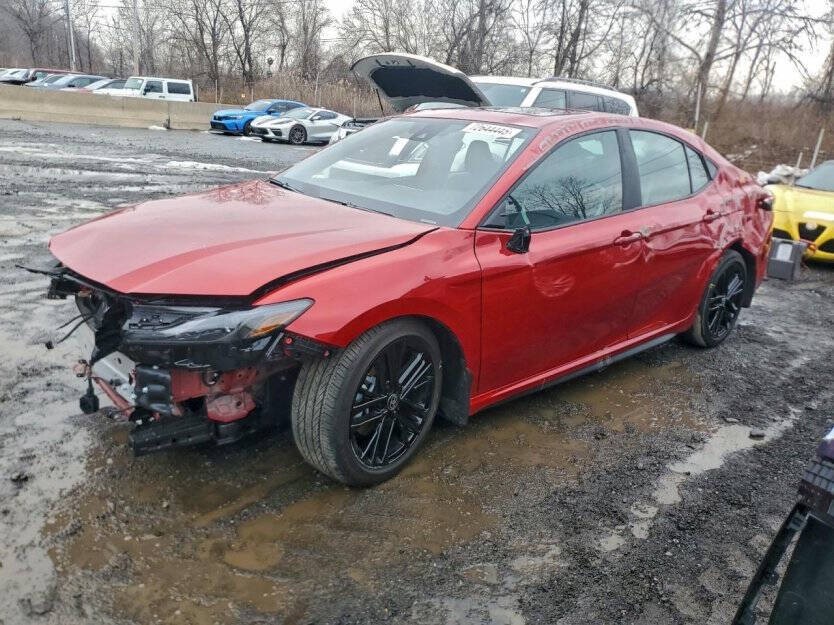 2025 Toyota Camry Image 2