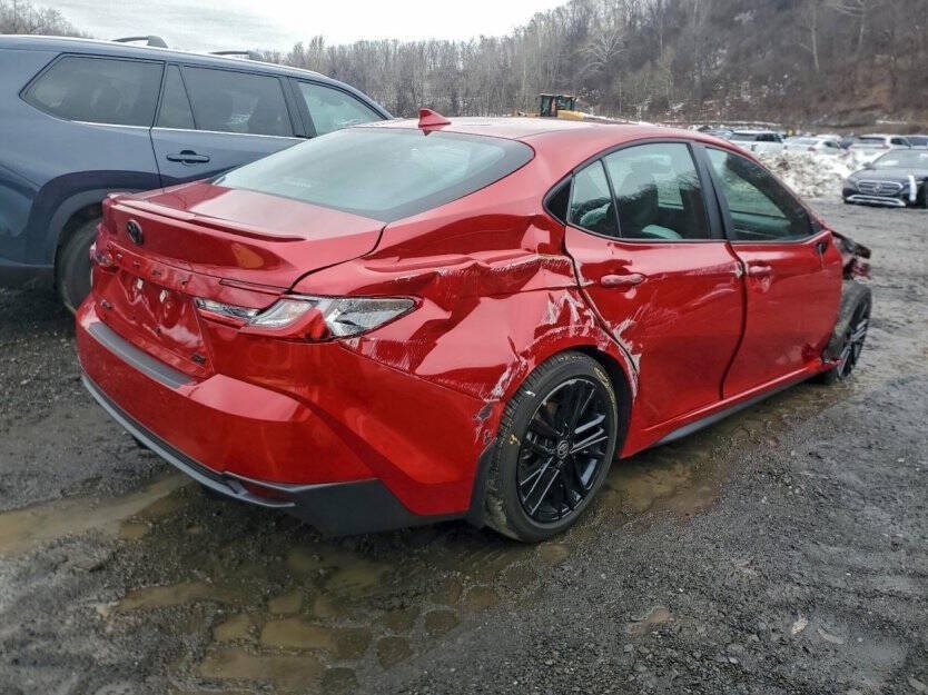 2025 Toyota Camry Image 4