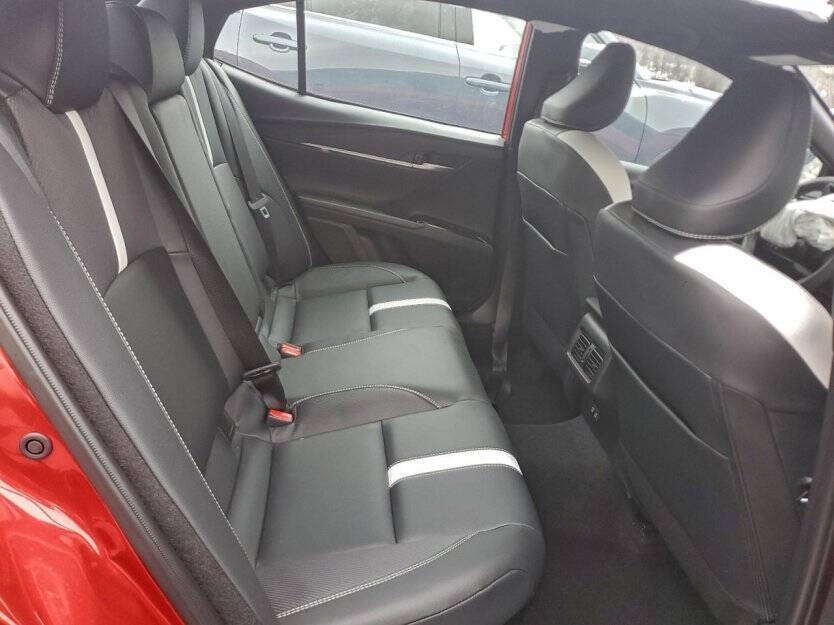 2025 Toyota Camry Image 6