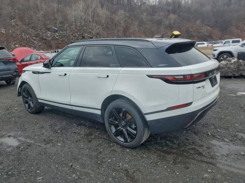 2021 Land Rover Range Rover Image 4