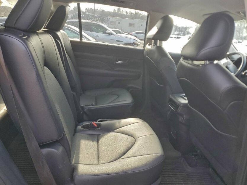 2024 Toyota Highlander Image 9