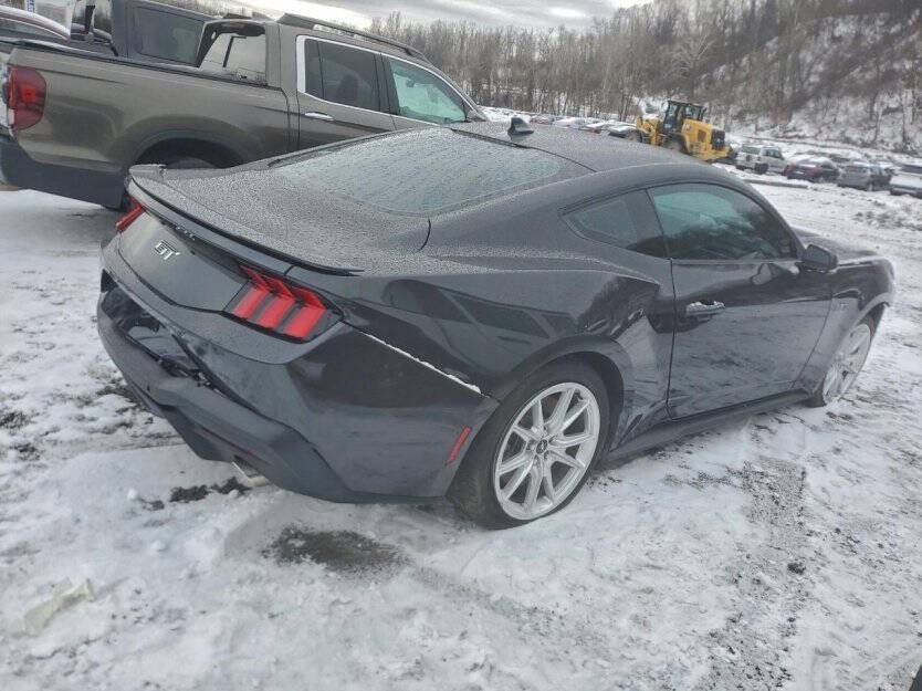 2024 Ford Mustang Image 5