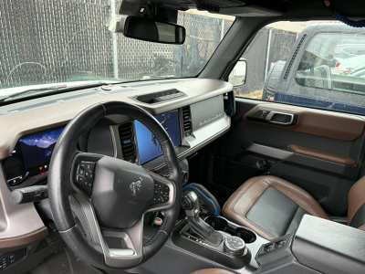 2022 Ford Bronco Image 6