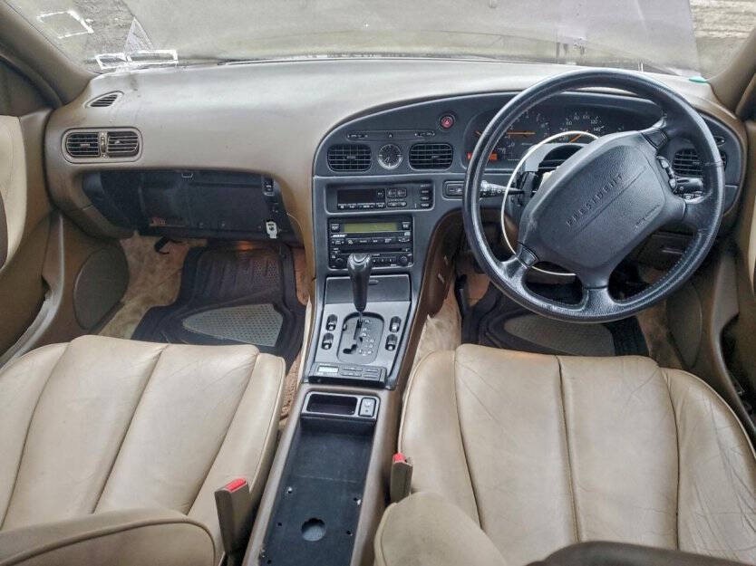 1992 Nissan Presidente Image 7