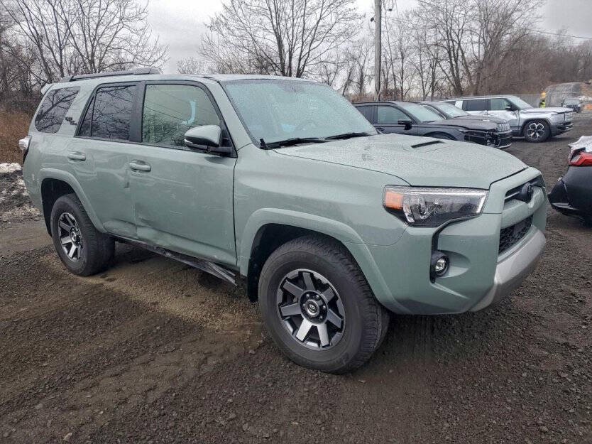 2023 Toyota 4Runner Image 1