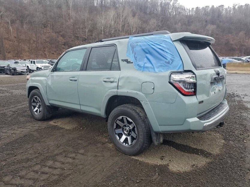 2023 Toyota 4Runner Image 3