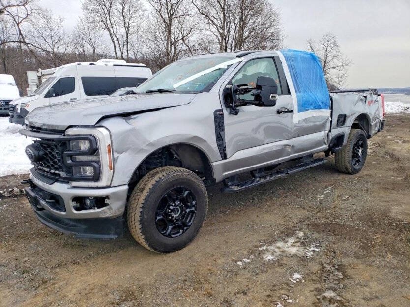 2024 Ford F-250 Image 2