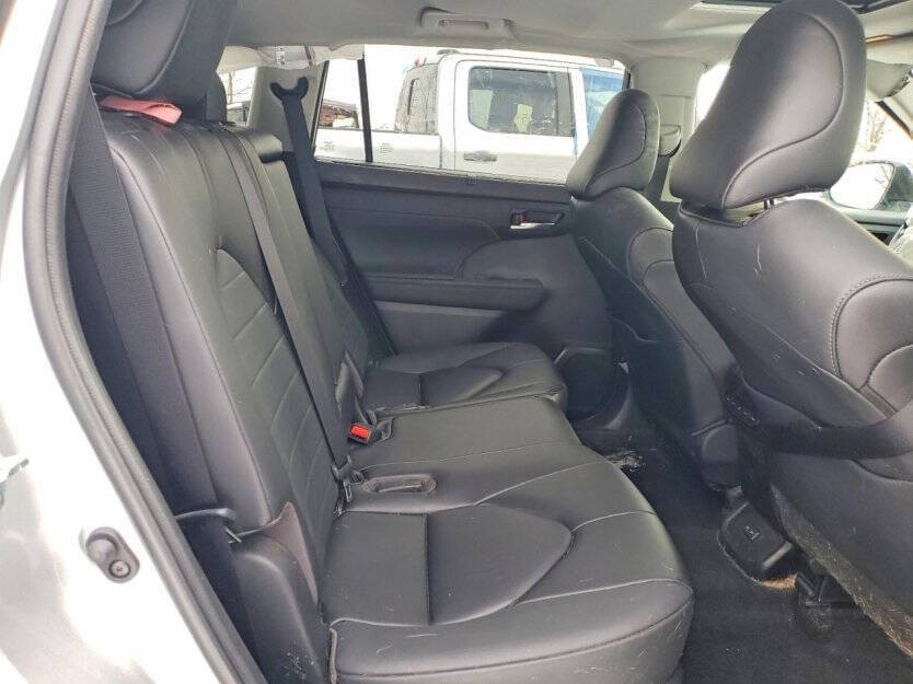 2023 Toyota Highlander Image 7