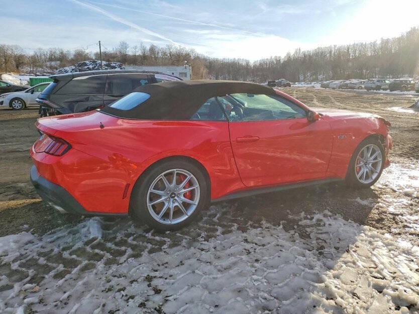 2025 Ford Mustang Image 5