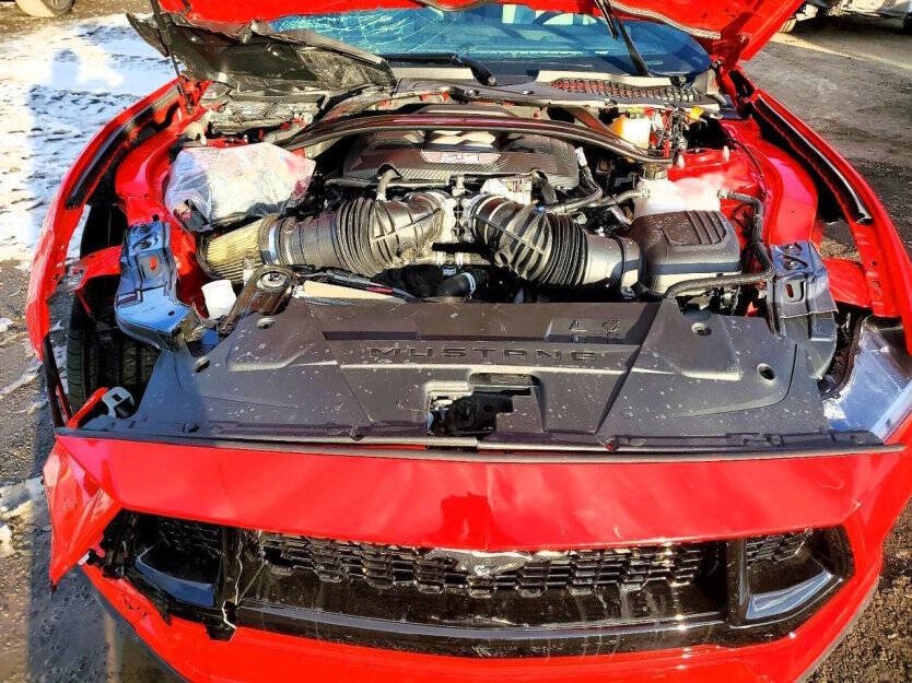 2025 Ford Mustang Image 9