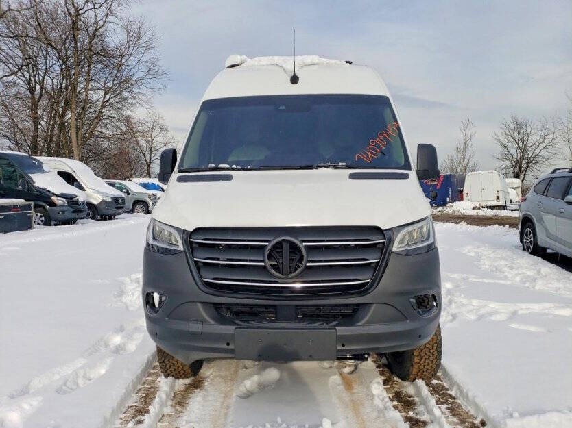 2022 Mercedes-Benz Sprinter Image 2
