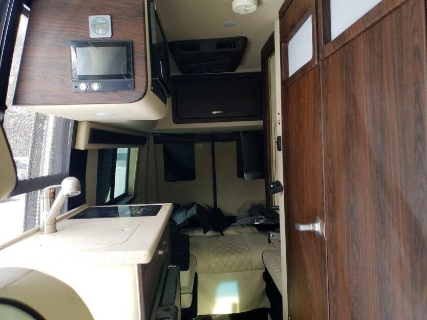 2022 Mercedes-Benz Sprinter Image 7