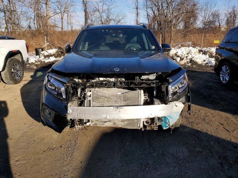 2023 Mercedes-Benz GLB Image 2