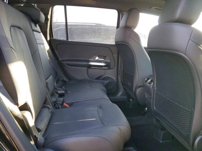 2023 Mercedes-Benz GLB Image 9