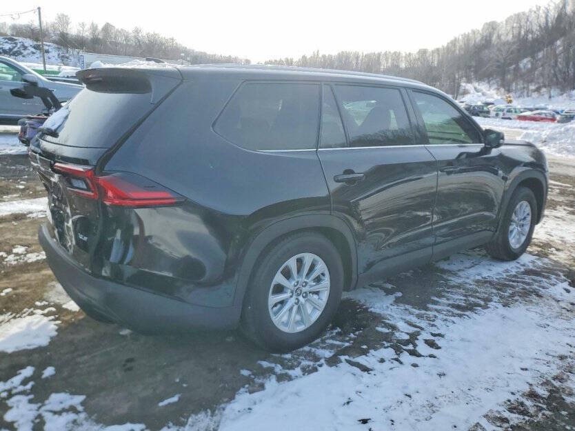 2025 Toyota Highlander Image 5