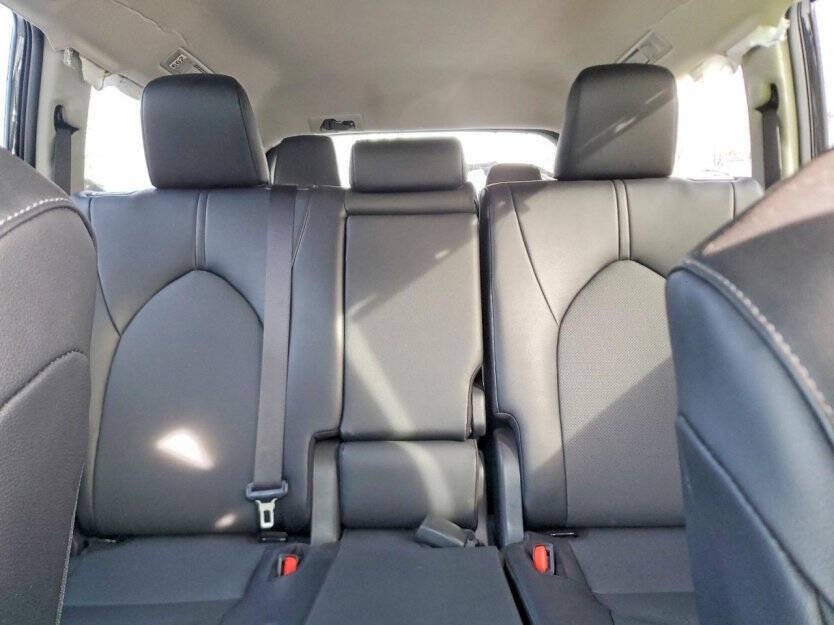 2025 Toyota Highlander Image 7