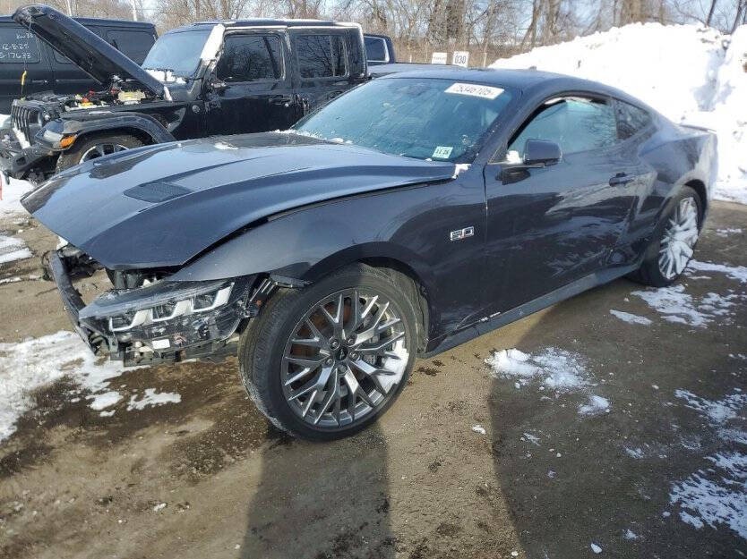 2024 Ford Mustang Image 3