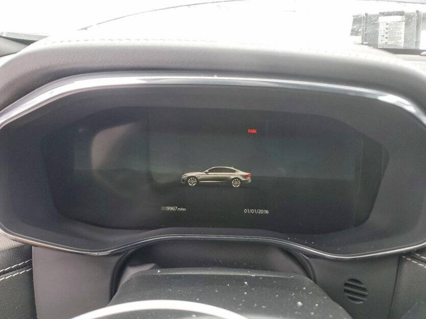 2024 Jaguar XF Image 8