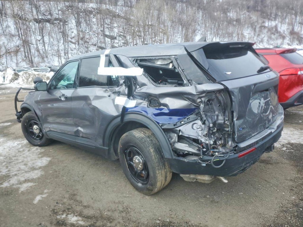 2023 Ford Explorer Image 3