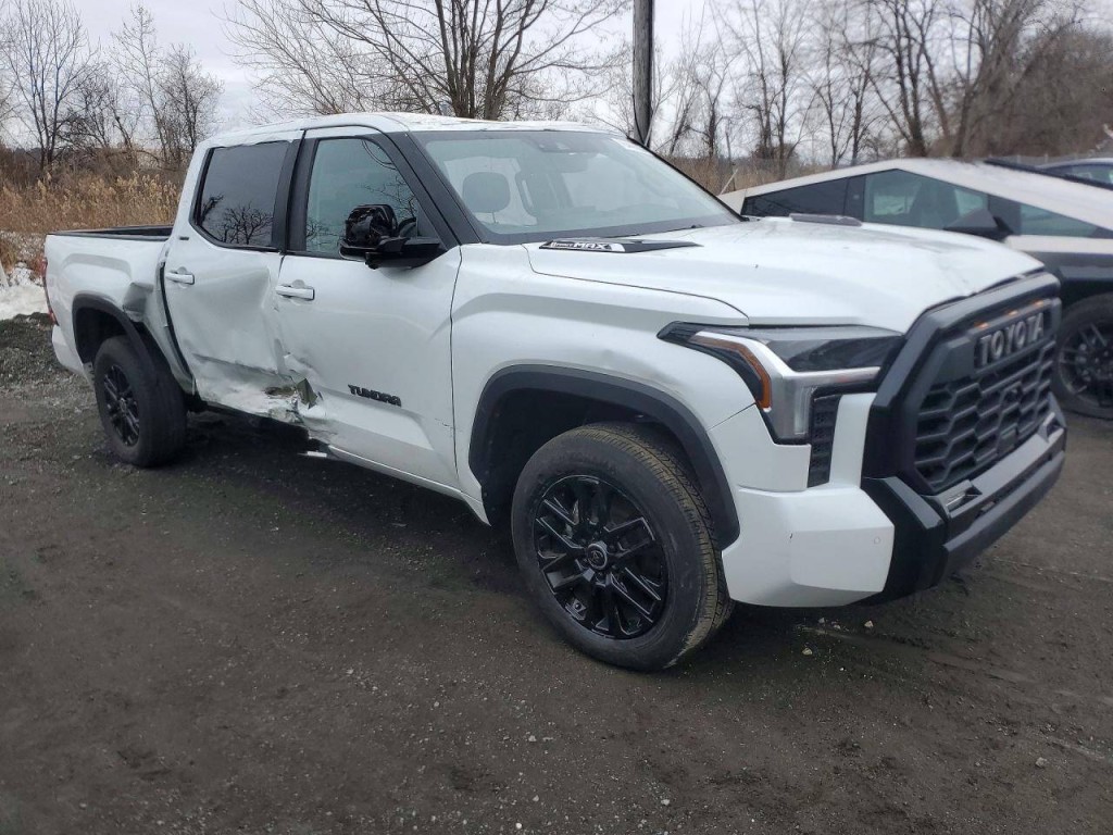 2024 Toyota Tundra Image 1
