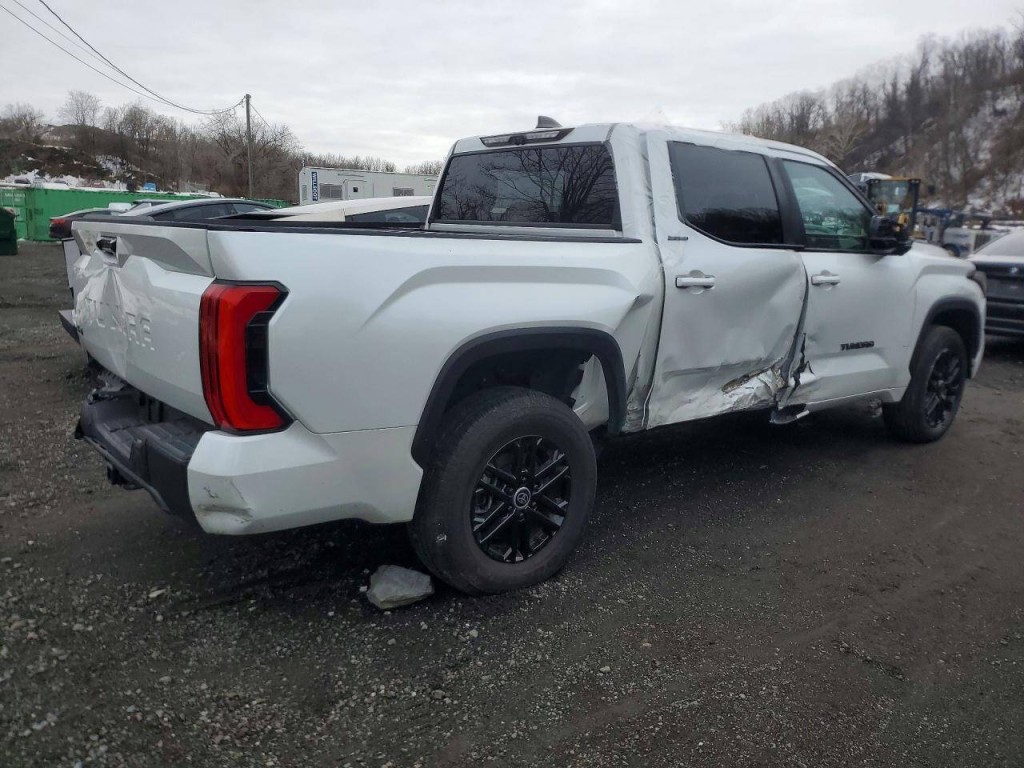2024 Toyota Tundra Image 4