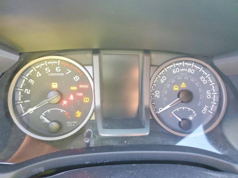 2022 Toyota Tacoma Image 8