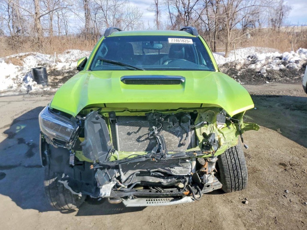 2022 Toyota Tacoma Image 2