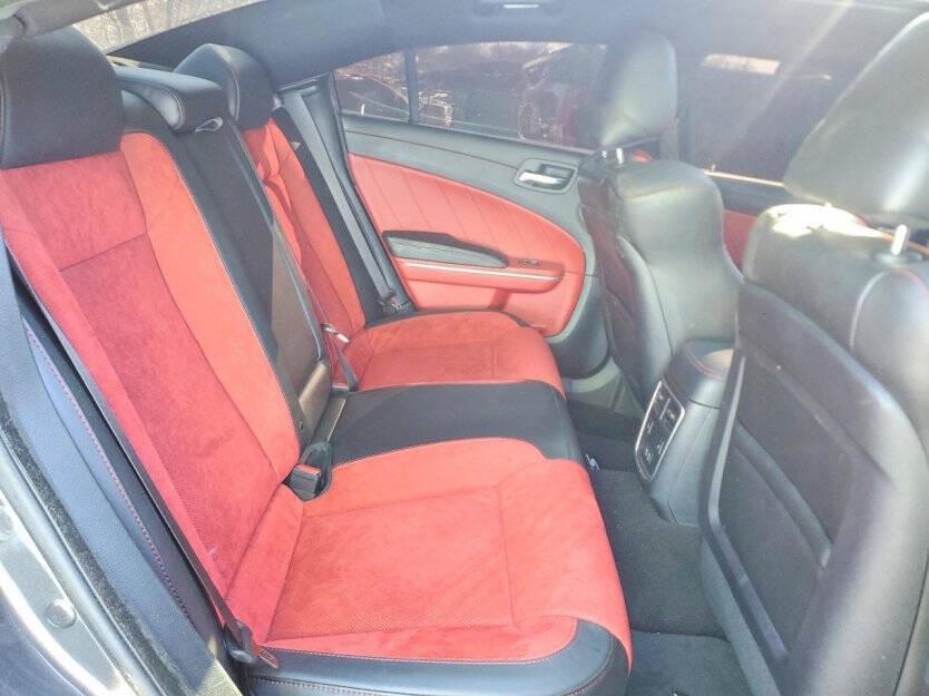 2022 Dodge Charger Image 7