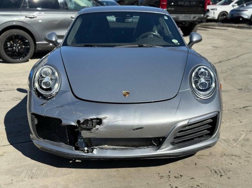 2019 Porsche 911 Image 2