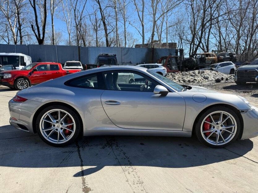 2019 Porsche 911 Image 3