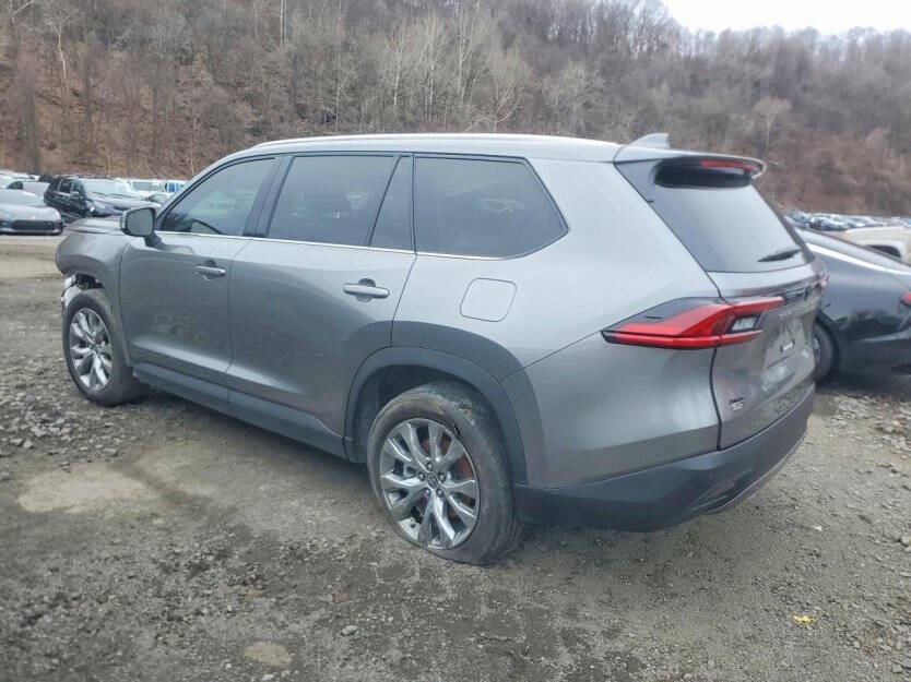 2025 Toyota Highlander Image 4