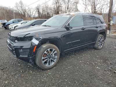 2025 Jeep Grand Cherokee Image 2