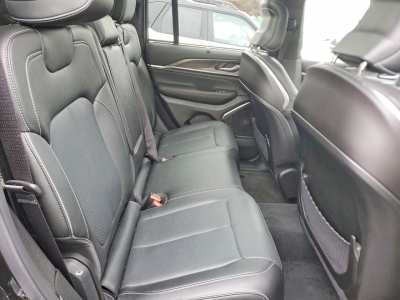 2025 Jeep Grand Cherokee Image 9