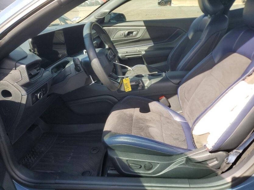 2024 Ford Mustang Image 5