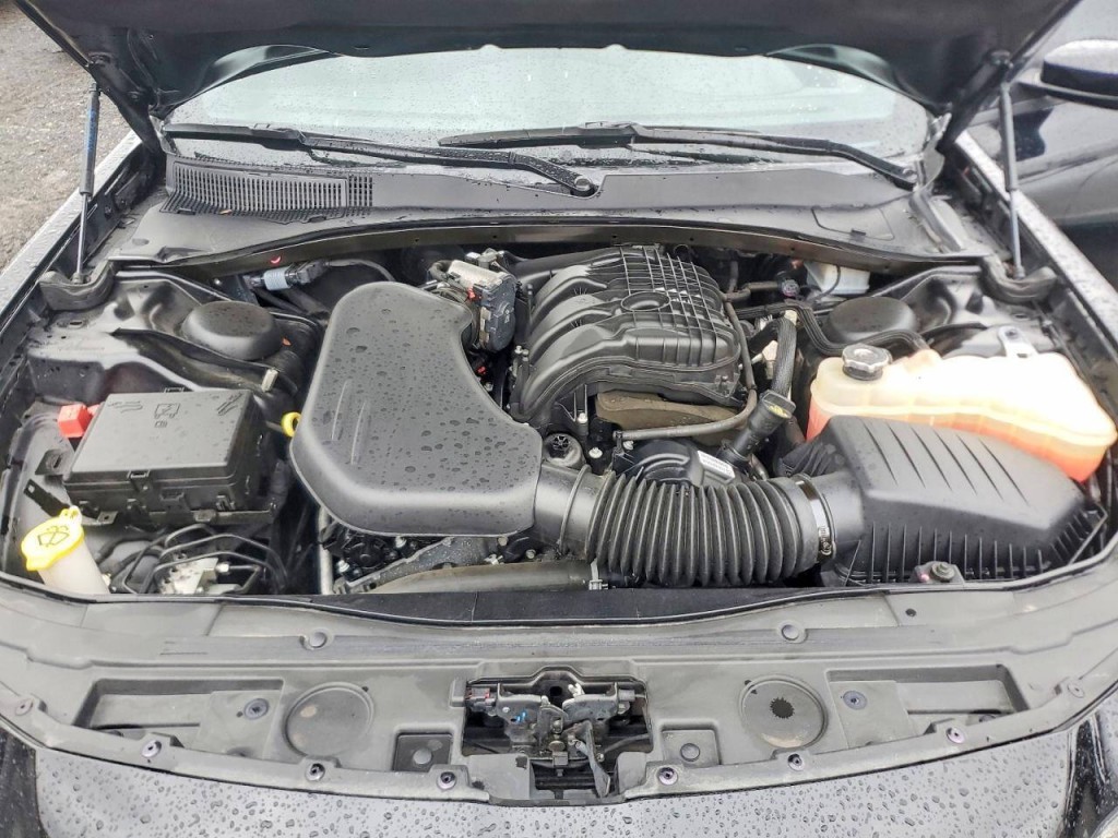 2023 Chrysler 300 Image 9