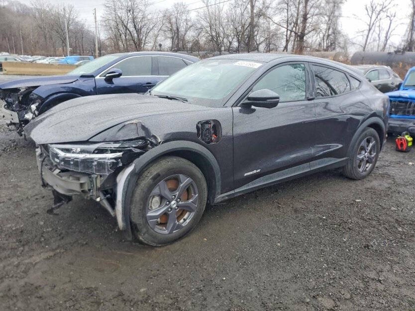 2022 Ford Mustang Image 3