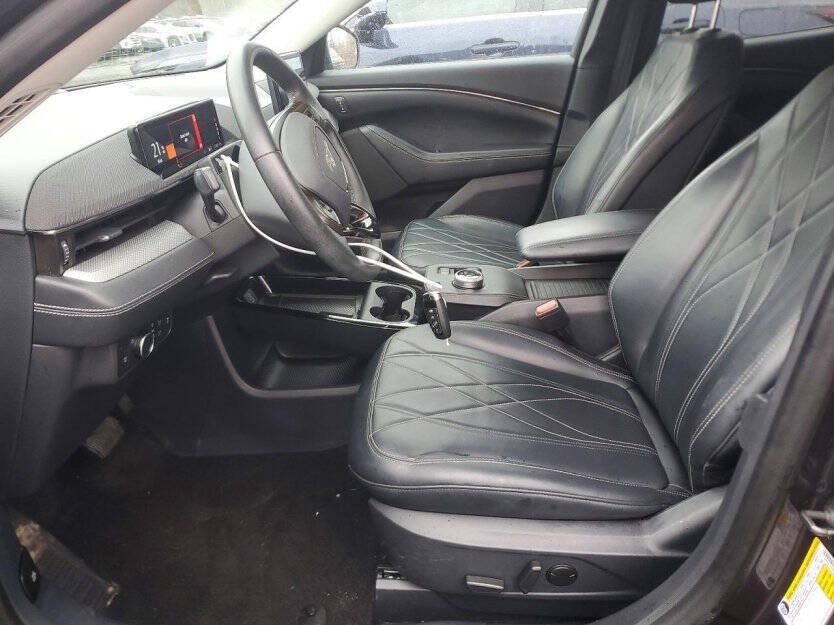 2022 Ford Mustang Image 6