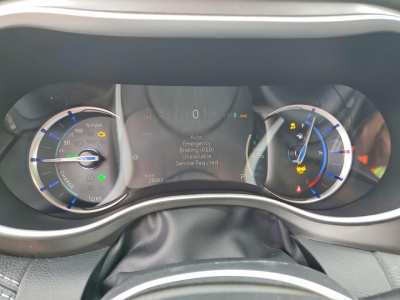 2024 Chrysler Pacifica Image 8