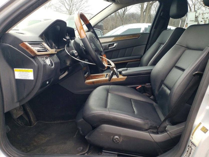 2011 Mercedes-Benz E-Class Image 6