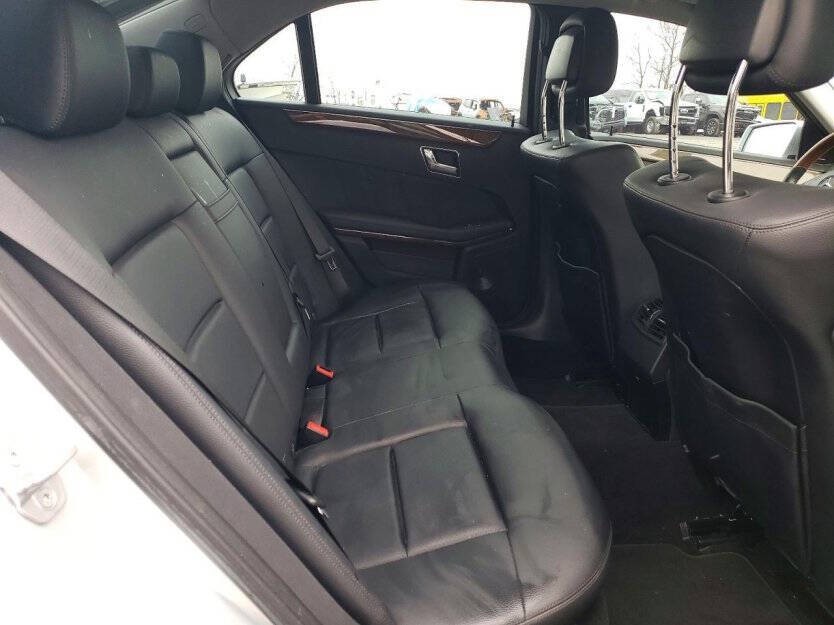 2011 Mercedes-Benz E-Class Image 7