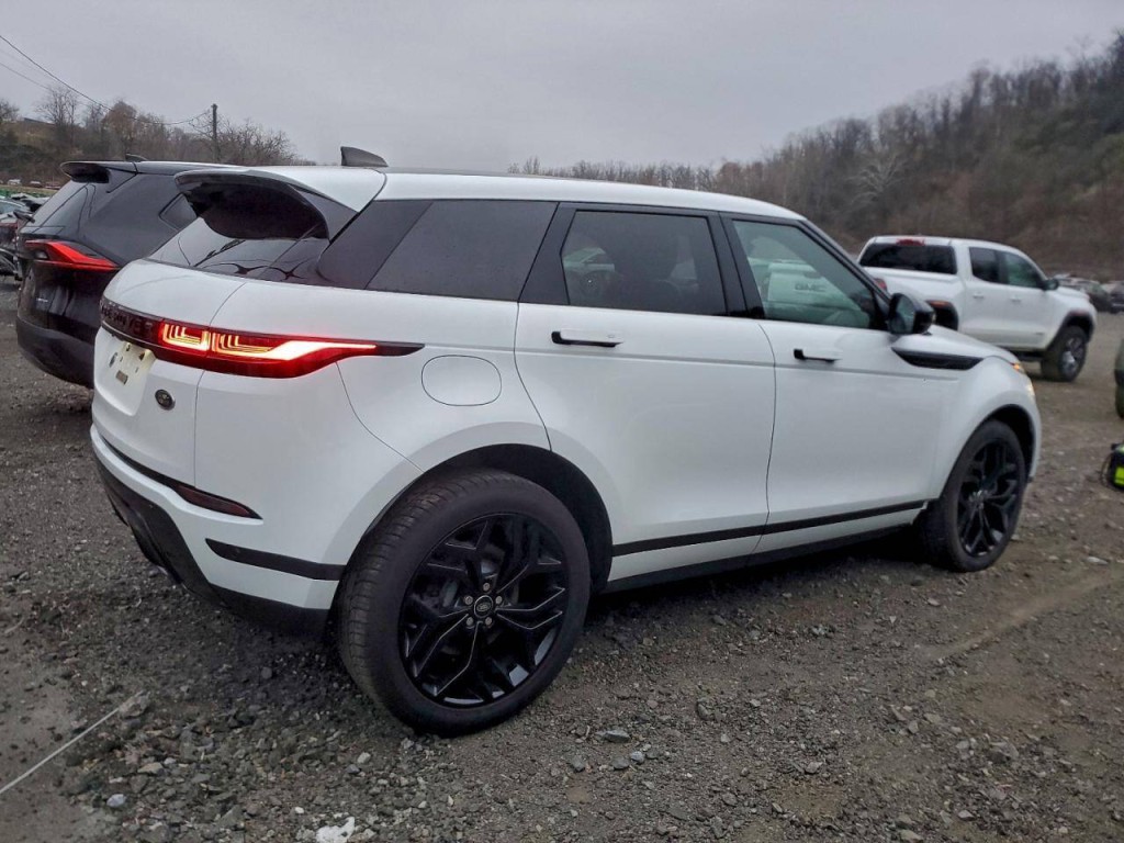 2023 Land Rover Range Rover Evoque Image 4