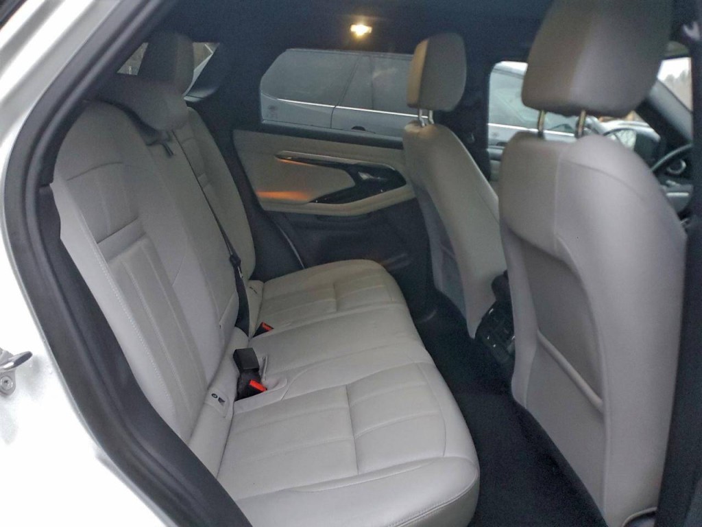 2023 Land Rover Range Rover Evoque Image 9