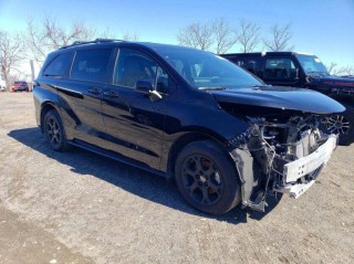 Image for 2025 Toyota Sienna Woodland Edition 7 Passenger ID: 7358665