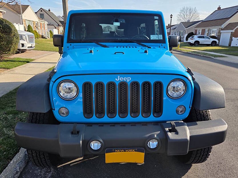 2017 Jeep Wrangler Unlimited Image 2