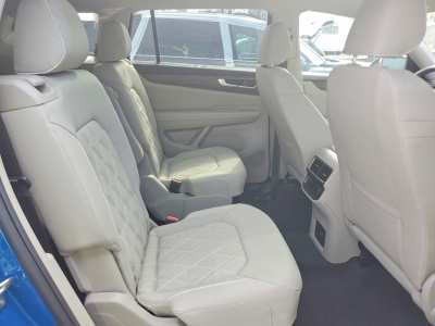 2025 Volkswagen Atlas Image 9