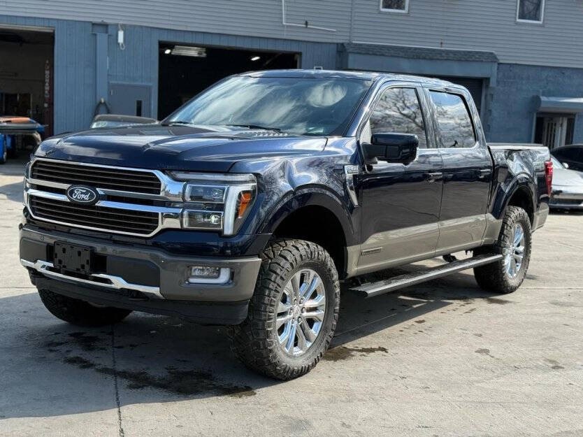 2025 Ford F-150 Image 2