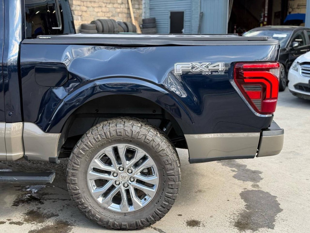 2025 Ford F-150 Image 5