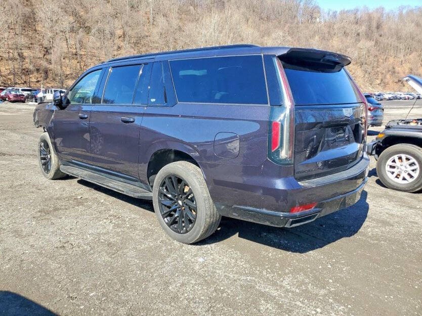 2022 Cadillac Escalade Image 4