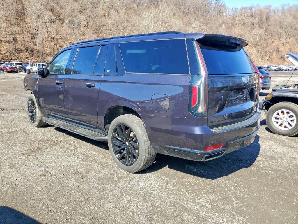 2022 Cadillac Escalade Image 4