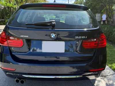 2015 BMW 3 Series Image 5